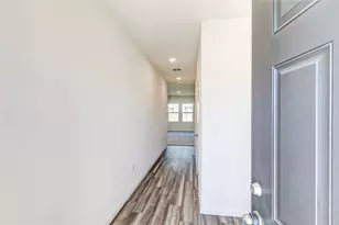 344 Enforcer Loop, Jarrell, TX 76537 - Photo 6