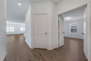 21409 Wilmiller Ln, Pflugerville, TX 78660 - Photo 18