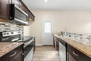 1628 Armstrong St, Luling, TX 78648 - Photo 10