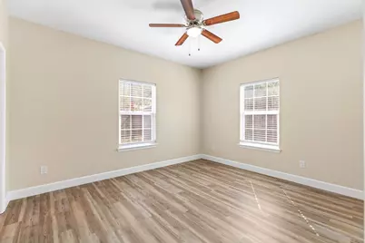1628 Armstrong Street, Luling, TX 78648 - Photo 14