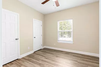 1628 Armstrong Street, Luling, TX 78648 - Photo 12