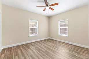 1628 Armstrong St, Luling, TX 78648 - Photo 14