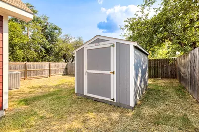 1628 Armstrong Street, Luling, TX 78648 - Photo 22