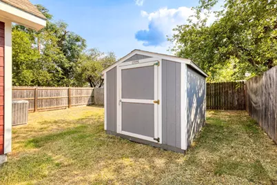 1628 Armstrong Street, Luling, TX 78648 - Photo 22