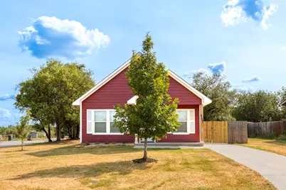 1628 Armstrong Street, Luling, TX 78648 - Photo 2