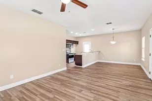 1628 Armstrong St, Luling, TX 78648 - Photo 6