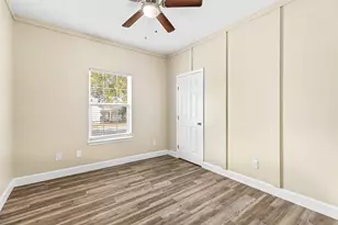 1628 Armstrong St, Luling, TX 78648 - Photo 16