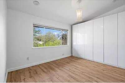 1304 Mariposa Drive #206, Austin, TX 78704 - Photo 10