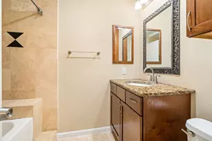 505 Bellevue Pl, Austin, TX 78705 - Photo 18