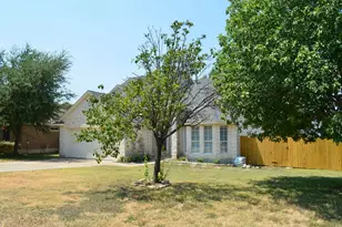 18 Azalea Dr, Georgetown, TX 78626 - Photo 2