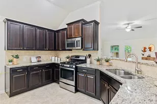 4017 Darryl St, Round Rock, TX 78681 - Photo 6