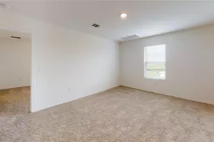 15401 Solstice Cv, Del Valle, TX 78617 - Photo 14