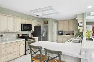 6604 Liveoak Dr, Austin, TX 78746 - Photo 12