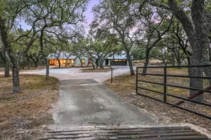 878 Ranch Road 2766, Johnson City, TX 78636 - Photo 4