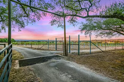 878 Ranch Road 2766, Johnson City, TX 78636 - Photo 2