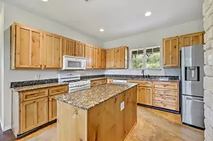 11791 Silver Springs Rd, Rockdale, TX 76567 - Photo 8