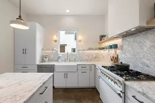 2010 Goodrich Ave, Austin, TX 78704 - Photo 6