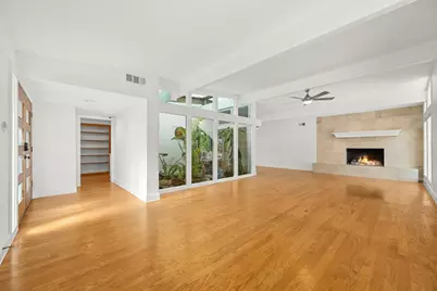 833 E 38th Street, Austin, TX 78705 - Photo 6