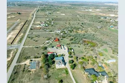 8548 Old Lockhart Road, Buda, TX 78610 - Photo 16