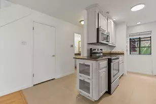7122 Wood Hollow Dr, Austin, TX 78731 - Photo 16
