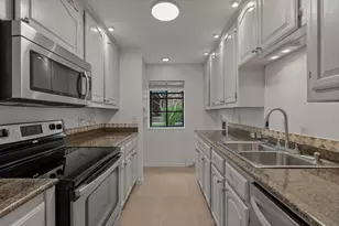 7122 Wood Hollow Dr, Austin, TX 78731 - Photo 12