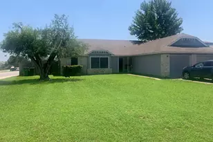 523 Greenlawn Blvd, Round Rock, TX 78664 - Photo 1