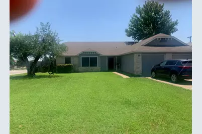 523 Greenlawn Boulevard, Round Rock, TX 78664 - Photo 2
