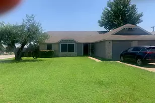 523 Greenlawn Blvd, Round Rock, TX 78664 - Photo 2
