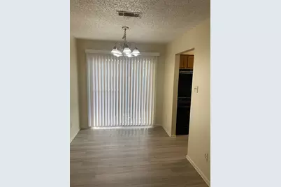 523 Greenlawn Boulevard, Round Rock, TX 78664 - Photo 6