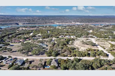 21513 Santa Carlo Avenue, Lago Vista, TX 78645 - Photo 32