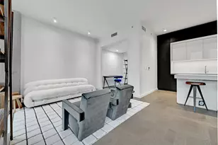 313 W 17th St, Austin, TX 78701 - Photo 2