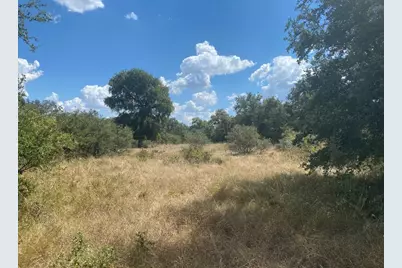 626 Strada Luca, Florence, TX 76527 - Photo 1