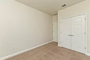 6814 E Riverside Dr, Austin, TX 78741 - Photo 18