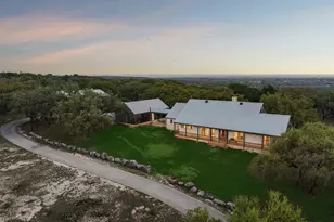 27846 Natural Bridge Caverns Rd, San Antonio, TX 78266 - Photo 2