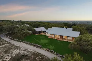 27846 Natural Bridge Caverns Rd, San Antonio, TX 78266 - Photo 2