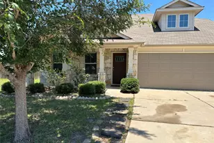 201 N Hunting Lodge Ln, Bastrop, TX 78602 - Photo 1