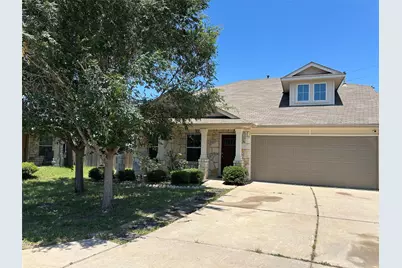 201 N Hunting Lodge Lane, Bastrop, TX 78602 - Photo 2