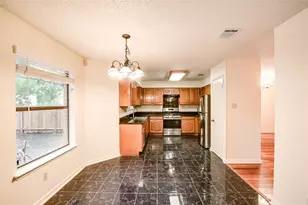 6914 Dallas Dr, Austin, TX 78729 - Photo 10