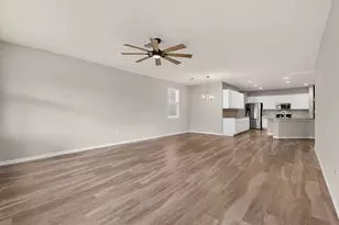 129 Brunnen Wy, Georgetown, TX 78626 - Photo 6