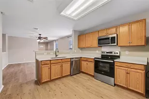 145 Myrtle St, Kyle, TX 78640 - Photo 12