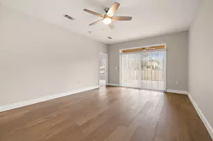 210 Crockett Loop, Georgetown, TX 78633 - Photo 4