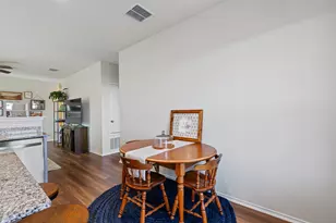 715 Papaya Dr, Buda, TX 78610 - Photo 10
