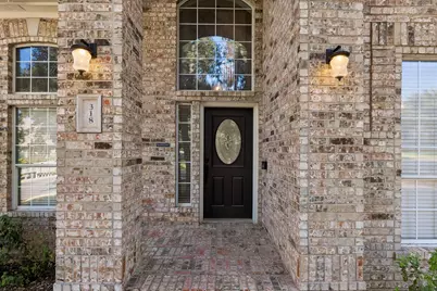318 Ridge Run Drive, Georgetown, TX 78628 - Photo 2