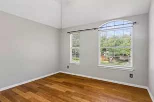 318 Ridge Run Dr, Georgetown, TX 78628 - Photo 18