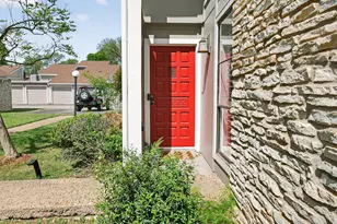 1727 Timber Ridge Dr, Austin, TX 78741 - Photo 32