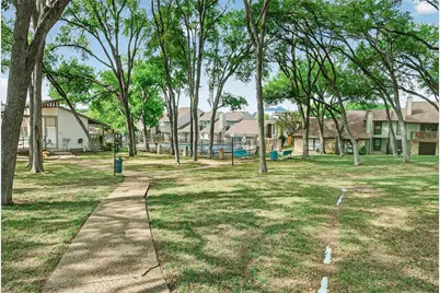 1727 Timber Ridge Drive, Austin, TX 78741 - Photo 36