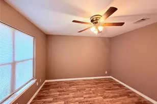 5915 Sunshine Dr, Austin, TX 78757 - Photo 18