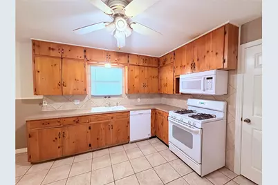 5915 Sunshine Drive, Austin, TX 78757 - Photo 6