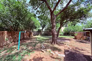 5915 Sunshine Dr, Austin, TX 78757 - Photo 2