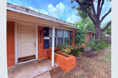 5915 Sunshine Drive, Austin, TX 78757 - Photo 2